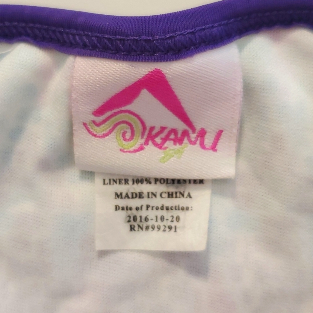 Kami Graphic Pattern Swimsuit - Picture 5 of 6